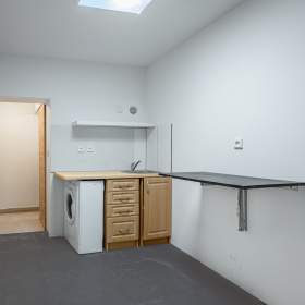 Foto inzerátu Prodej 1+kk jednotky 12,3 m2, OV, Praha 3 - Žižkov, ul. Cimburkova