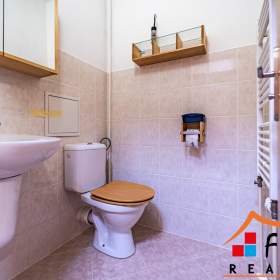 Foto inzerátu Pronájem prostorného bytu 3+1 s balkónem (85,5m²) a vlastní garáží (22 m²), os. vl., Ostrava-Michál