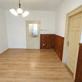 Foto inzerátu Prodej rodinného domu 300 m², pozemek 213 m², Dobrovice, okr. Mladá Boleslav.