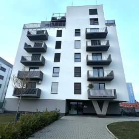 Prodej bytu 1+kk/B/S 35,3m2, OV, Praha 14 -  Hloubětín, ul. Za černým mostem / 19753893