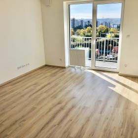 Foto inzerátu Prodej bytu 1+kk/B/S 35,3m2, OV, Praha 14 - Hloubětín, ul. Za černým mostem