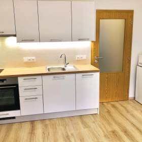 Foto inzerátu Prodej bytu 1+kk/B/S 35,3m2, OV, Praha 14 - Hloubětín, ul. Za černým mostem