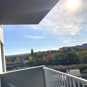 Foto inzerátu Prodej bytu 1+kk/B/S 35,3m2, OV, Praha 14 - Hloubětín, ul. Za černým mostem