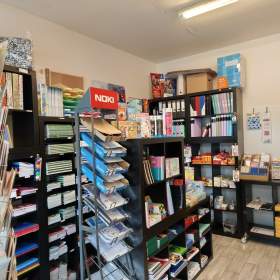 Foto inzerátu Prodej obchodního prostoru, Papírnictví 40m2, Černošice, okr. Praha-západ, ul. Vrážská