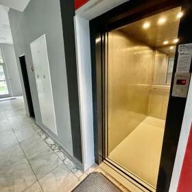 Foto inzerátu Prodej bytu 2+kk, 45m2, ul. Taussigova, Praha 8 - Kobylisy