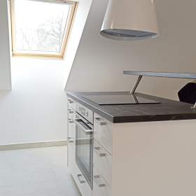 Foto inzerátu Pronájem nadstandartního podkrovního bytu 2+kk/65m²  na ul. Daliborova, Ostrava - Mariánské Hory