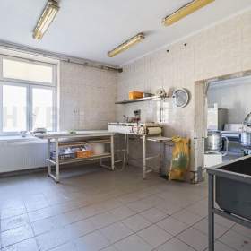 Foto inzerátu Prodej, komerční – pekárna 642 m2, pozemek 588 m2, OV Mariánské Hory