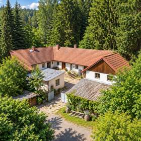 Foto inzerátu Prodej domu 100 m2, pozemek 9129 m2, Český Brod, ul. Zahrady.