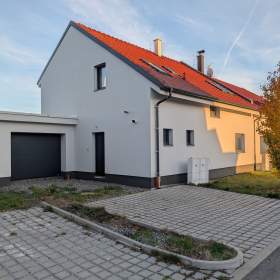 Prodej RD 4+kk, 171 m², pozemek 734 m², Hrušky u Vyškova / 19946336