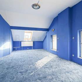 Prodej, komerční – obchodní prostory, 642 m2, pozemek 588 m2, OV Mariánské Hory / 19950114