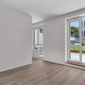Foto inzerátu Prodej bytu 1+kk 35 m2 + předzahrádka 48 m2, OV, Praha 8 - Troja, ul. Vřesová