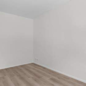 Foto inzerátu Prodej bytu 1+kk 35 m2 + předzahrádka 48 m2, OV, Praha 8 - Troja, ul. Vřesová