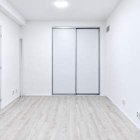 Foto inzerátu Prodej ateliéru 2+kk, 42 m², DV, Praha 8 – Karlín, ul. Sokolovská