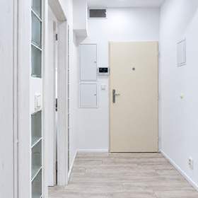 Foto inzerátu Prodej ateliéru 2+kk, 42 m², DV, Praha 8 – Karlín, ul. Sokolovská