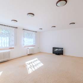 Foto inzerátu Pronájem bytu 3+1 90 m2, Vacíkov, okres Příbram