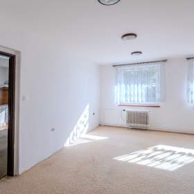 Foto inzerátu Pronájem bytu 3+1 90 m2, Vacíkov, okres Příbram