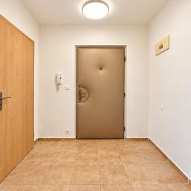 Foto inzerátu Pronájem bytu 1+kk , 35 m2, ul. Oblouková , Praha 10 -Vršovice