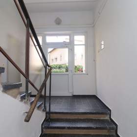 Foto inzerátu Pronájem bytu 2+kk 62 m2, OV, Praha 4 - Podolí, ul. Dvorecké náměstí