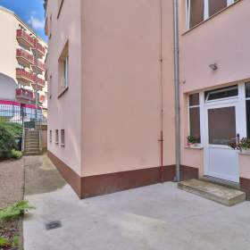 Foto inzerátu Pronájem bytu 2+kk 62 m2, OV, Praha 4 - Podolí, ul. Dvorecké náměstí