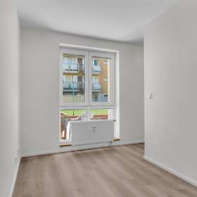 Foto inzerátu Prodej bytu 2+kk 35 m2 + předzahrádka 48 m2, OV, Praha 8 - Troja, ul. Vřesová