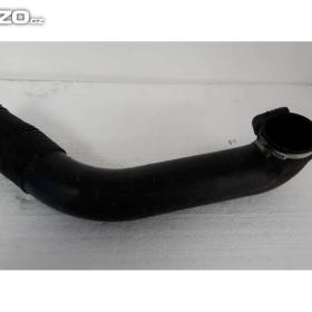 Trubka vzduchu Opel Signum Vectra C 1,8 16V 03- 05 / 15210605
