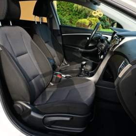 Foto inzerátu Hyundai i30 TRIKOLOR WEEKEND 1,6 GDI 99 kW