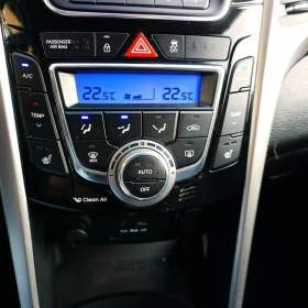 Foto inzerátu Hyundai i30 TRIKOLOR WEEKEND 1,6 GDI 99 kW