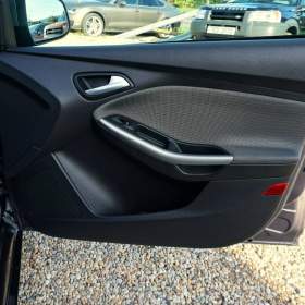 Foto inzerátu Ford Focus TREND 1,6 16V 77 kW