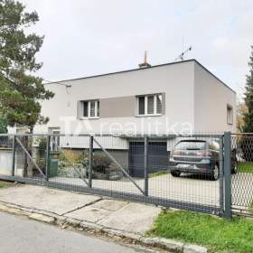 Prodej, Rodinný dům, 160 m2 / 19617786