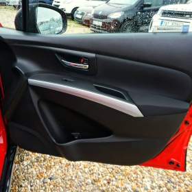 Foto inzerátu Suzuki SX4 S-Cross ELEGANCE 4X4 1,6 VVT ALLGRIP 8