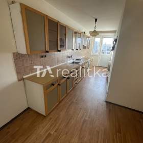 Pronájem, byt 3+1, 77 m2 / 19635681