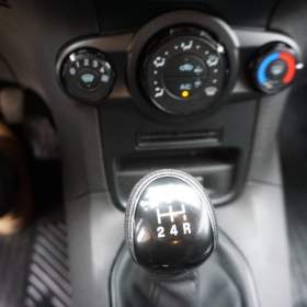 Foto inzerátu Ford Fiesta 1,3 1, MAJITELKA