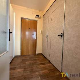 Foto inzerátu Pronájem, byt 1+kk, 31 m2