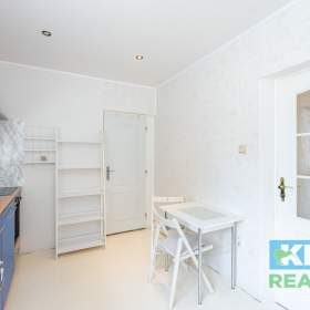 Foto inzerátu Prodej, prvorepubliková vila s pozemkem 2 600 m², Ostrava, ul. Muglinovská