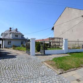 Prodej domu s možností komerčního využití, pozemky 8 961 m2, Olomouc -  Droždín / 18402963