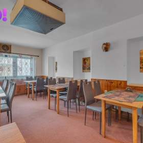 Foto inzerátu Prodej restaurace a rodinného domu 3+1, ulice Na Výsluní, Chrudim