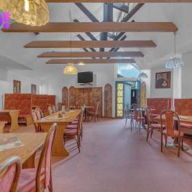 Foto inzerátu Prodej restaurace a rodinného domu 3+1, ulice Na Výsluní, Chrudim