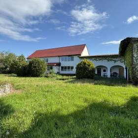 Prodej rodinného domu, cca 186 m2, s pozemky 7 638m2, Renoty / 18864526