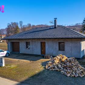 Prodej rodinného domu 3+kk, Karlovice / 19331105