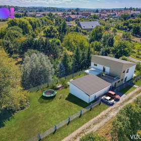 Foto inzerátu Prodej stavebního pozemku 1000 m², Trávník, Kroměříž