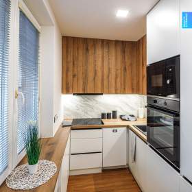 Prodej zrekonstruovaného bytu 2+1, 58m2 s lodžií, Ostrava- Poruba / 19351337