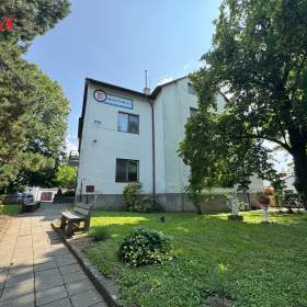 Prodej komerčního areálu 10 989 m², Kunovice / 19365629