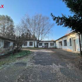 Prodej komerční budovy cca 662 m² s pozemky 4428 m², Kunovice / 19365637