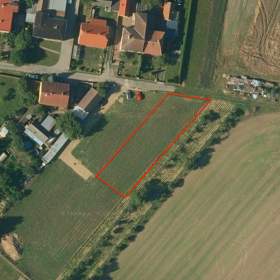 Foto inzerátu Prodej stavebního pozemku, 881 m², Láz, okres Třebíč