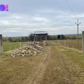 Foto inzerátu Prodej pozemku, 2 203 m², Blížkovice, okres Znojmo