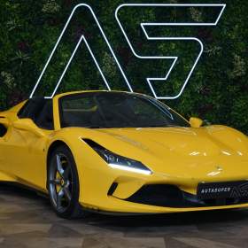 Ferrari F8 Spider LIFT LED ACC P- Display / 19411374