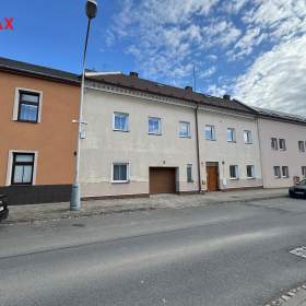 Prodej atypického rodinného domu s garáží a zahradou 666 m2, Libušina, Olomouc -  Bělidla / 19412070