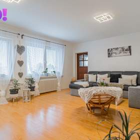 Foto inzerátu Vícegenerační rodinný dům se třemi bytovými jednotkami – Karviná