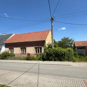 Prodej rodinného domu s pozemky 2 149 m2, Velešovice / 19433258