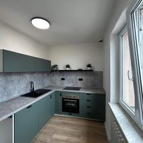 Prodej zrekonstruovaného bytu 2+1, 56 m² se zasklenou lodžií, ul. Sokolovská, Ostrava- Poruba / 19450580
